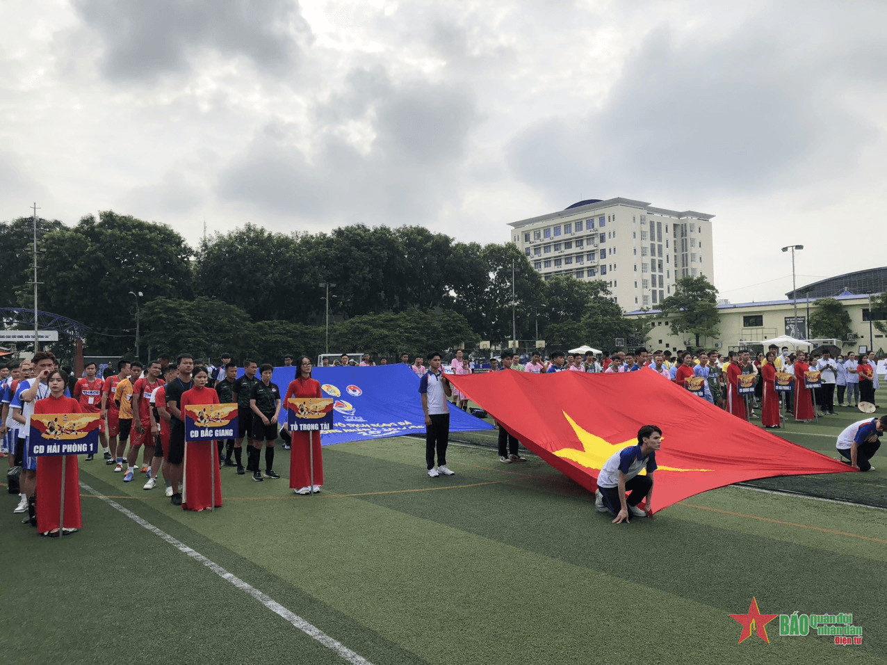 Khai mạc “Giải vô địch bóng đá Công nhân toàn quốc” và “Ngày hội Công nhân” 2023

​