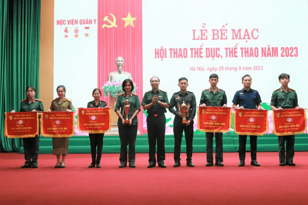 Học viện Quân y: Thiếu tướng Trần Minh Phong chủ trì bế mạc Hội thao Thể dục thể thao năm 2023