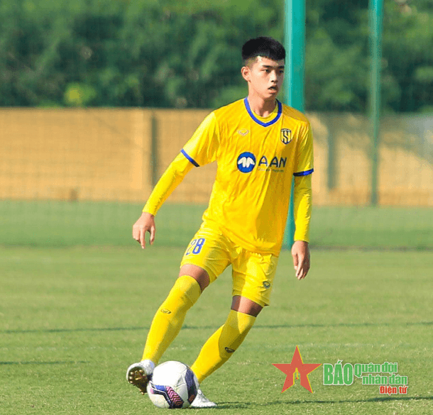 Lê Nguyên Hoàng, cầu thủ tiềm năng