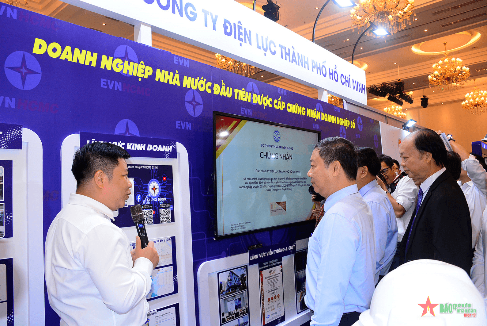 Triển lãm về chuyển đổi số “Công nghệ nâng tầm cuộc sống 2023”