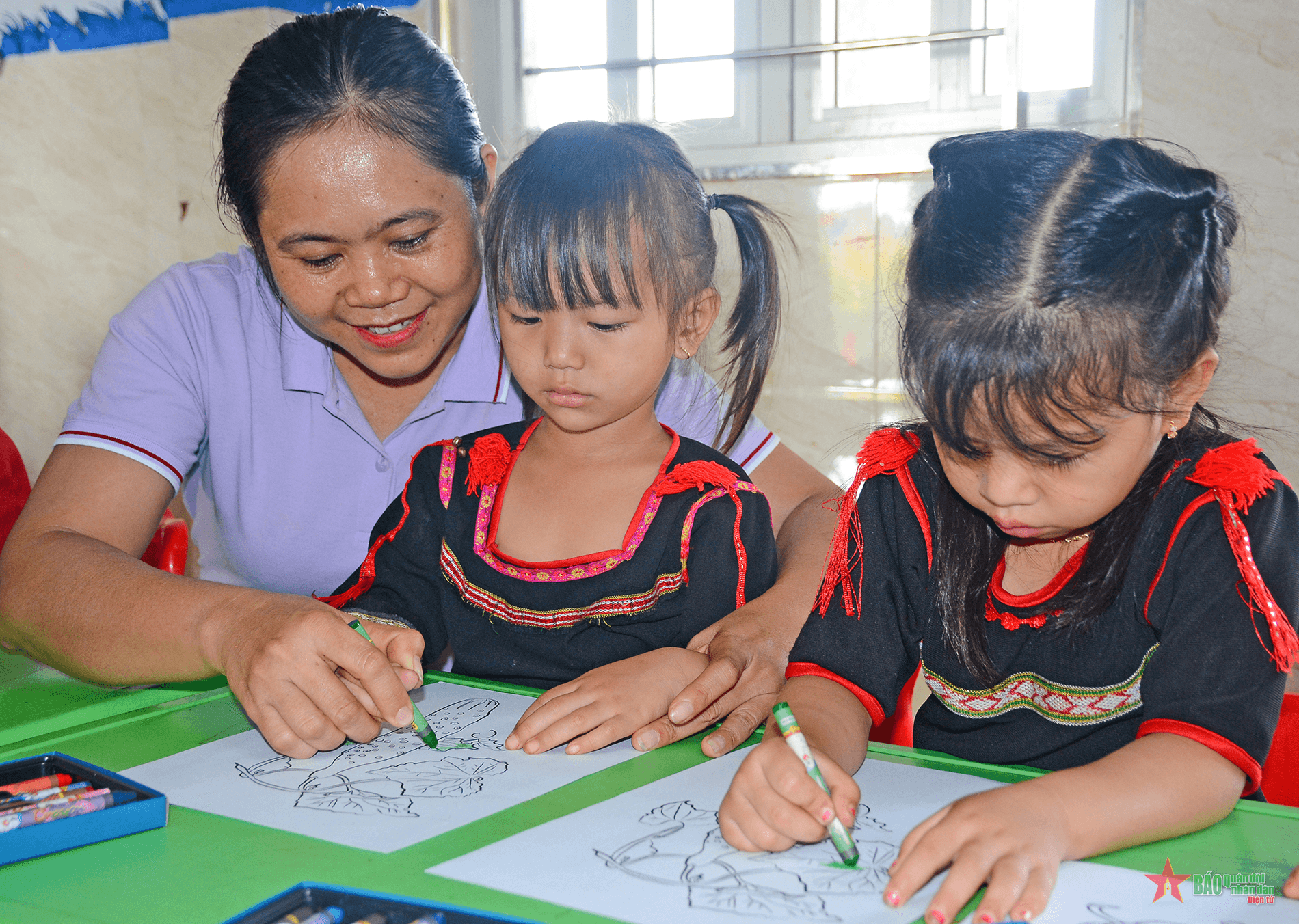 Xóa bỏ những “rào cản” ngôn ngữ giữa các dân tộc từ tuổi mầm non