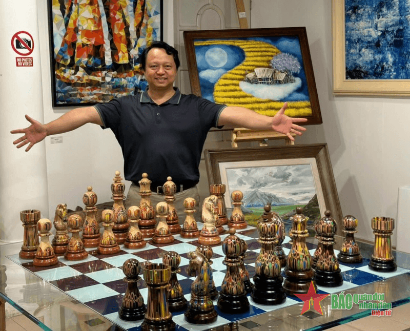 Nghệ sĩ của những chiếc bút chì màu