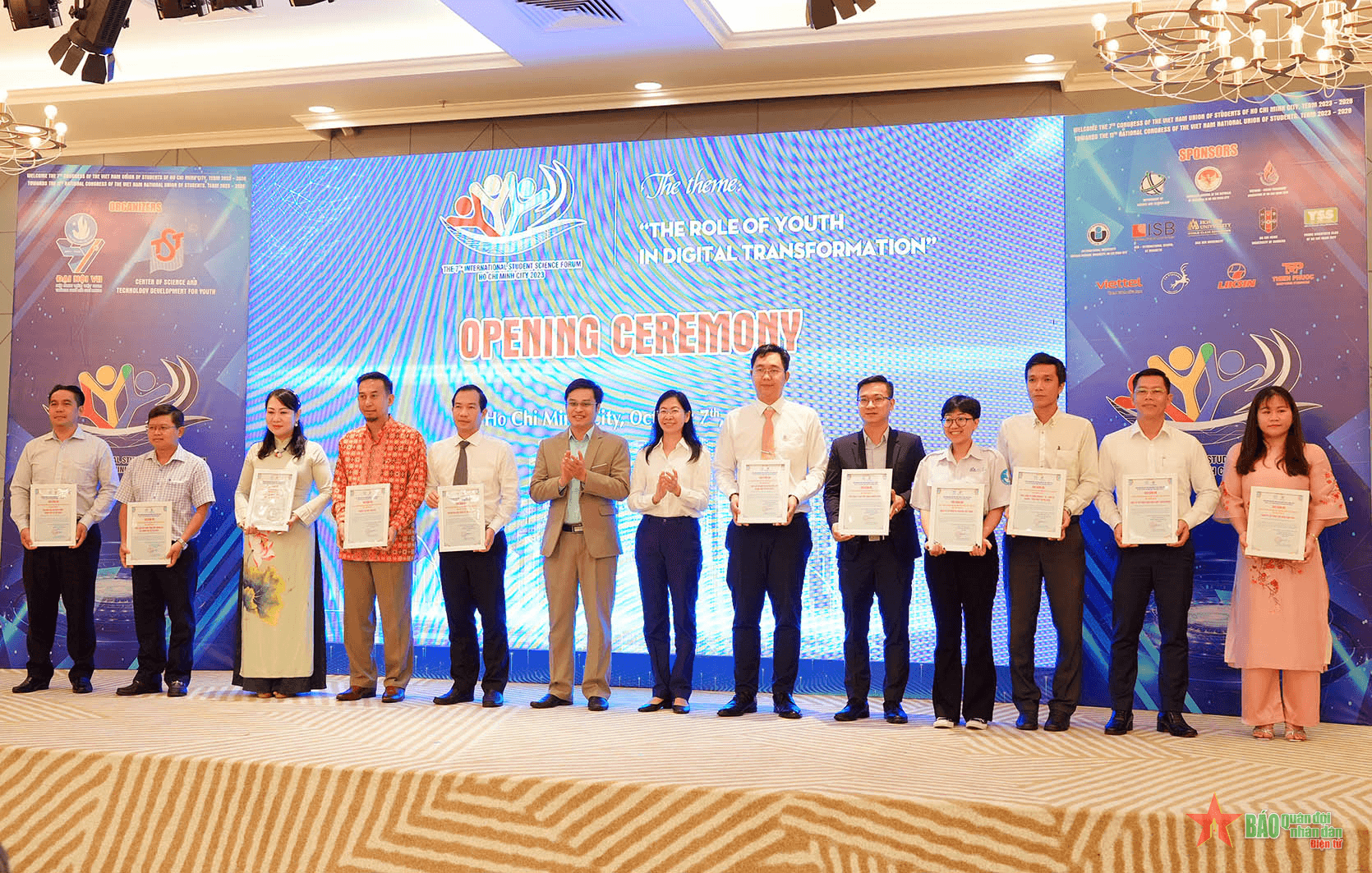 Phát huy vai trò của thanh niên trong chuyển đổi số