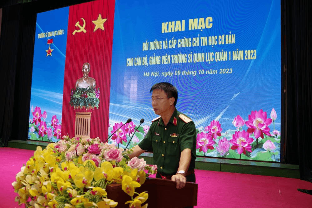 Trường Sĩ quan Lục quân 1 khai mạc lớp bồi dưỡng và cấp chứng chỉ tin học cho cán bộ, giảng viên