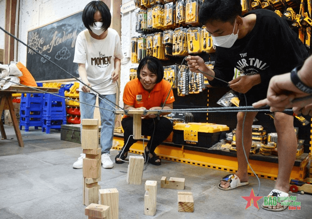 Hà Nội: Hướng nghiệp sớm để giảm áp lực cho học sinh lớp 9