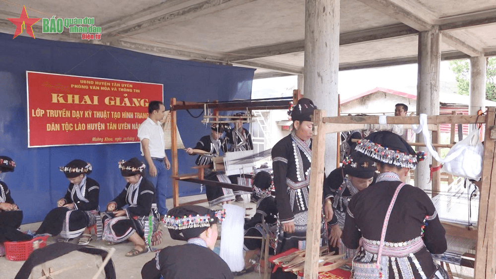 Bảo tồn, phát huy giá trị văn hóa truyền thống tốt đẹp của của dân tộc Lào ở Lai Châu