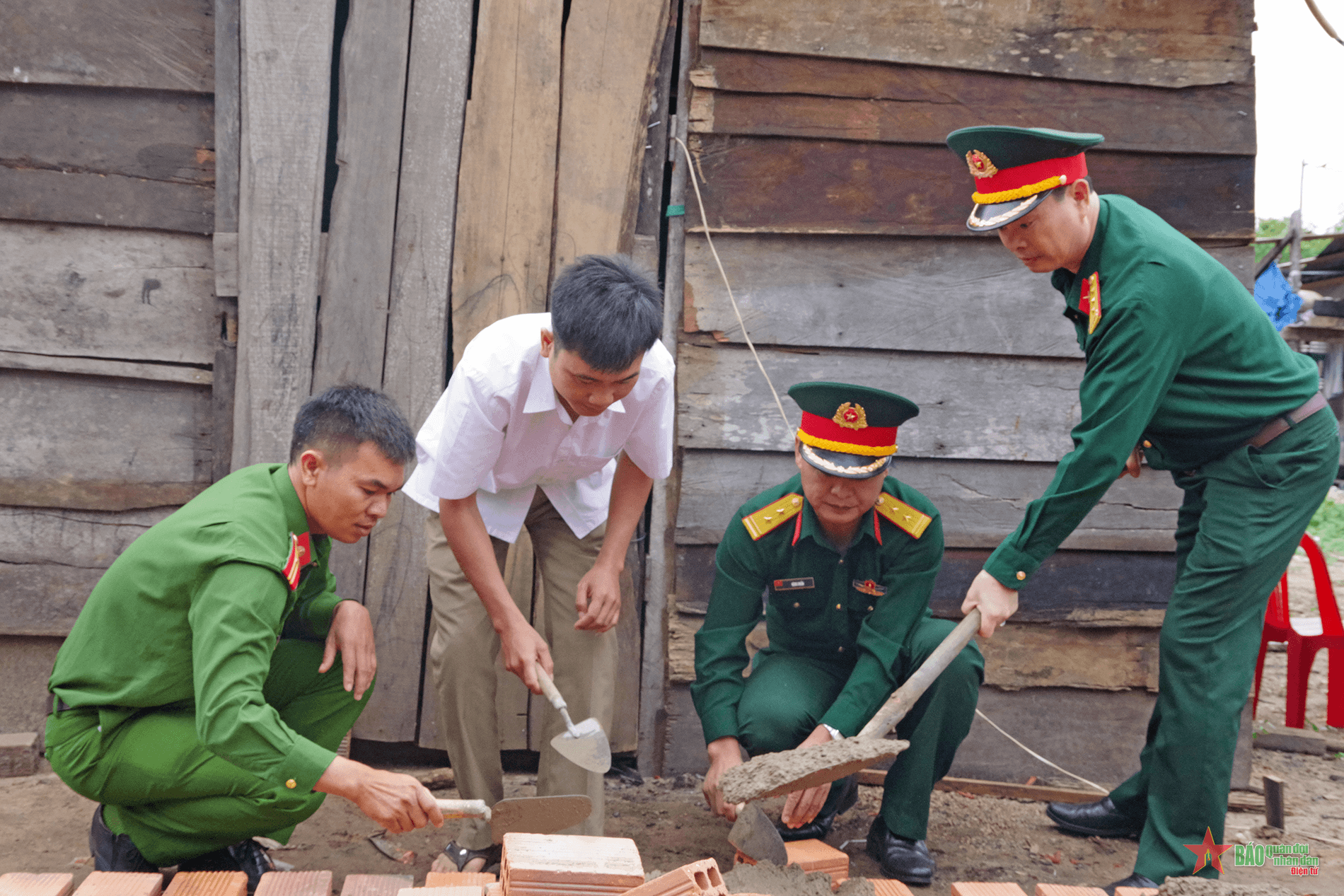 Trung đoàn 710 huy động mọi nguồn lực đầu tư phát triển kinh tế - xã hội vùng đồng bào dân tộc thiểu số tại vùng biên Chư Prông