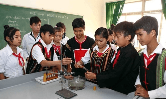 Hỏi-Đáp pháp luật: Thời gian xét duyệt hỗ trợ đối với học sinh dân tộc thiểu số rất ít người học ở cơ sở ngoài công lập theo đề án Phát triển giáo dục đào tạo, nâng cao chất lượng nguồn nhân lực vùng đồng bào dân tộc thiểu số và miền núi giai đoạn 2021- 2030.