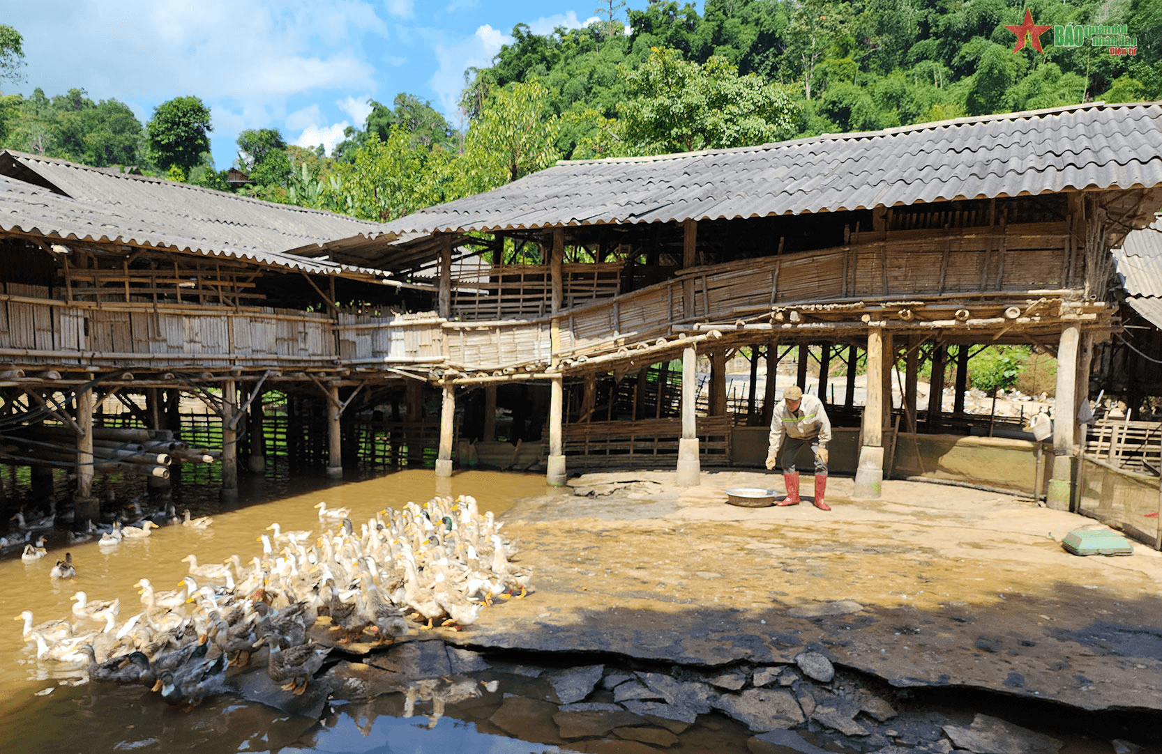 Chuyển biến tích cực ở xã vùng cao Chiềng Bôm