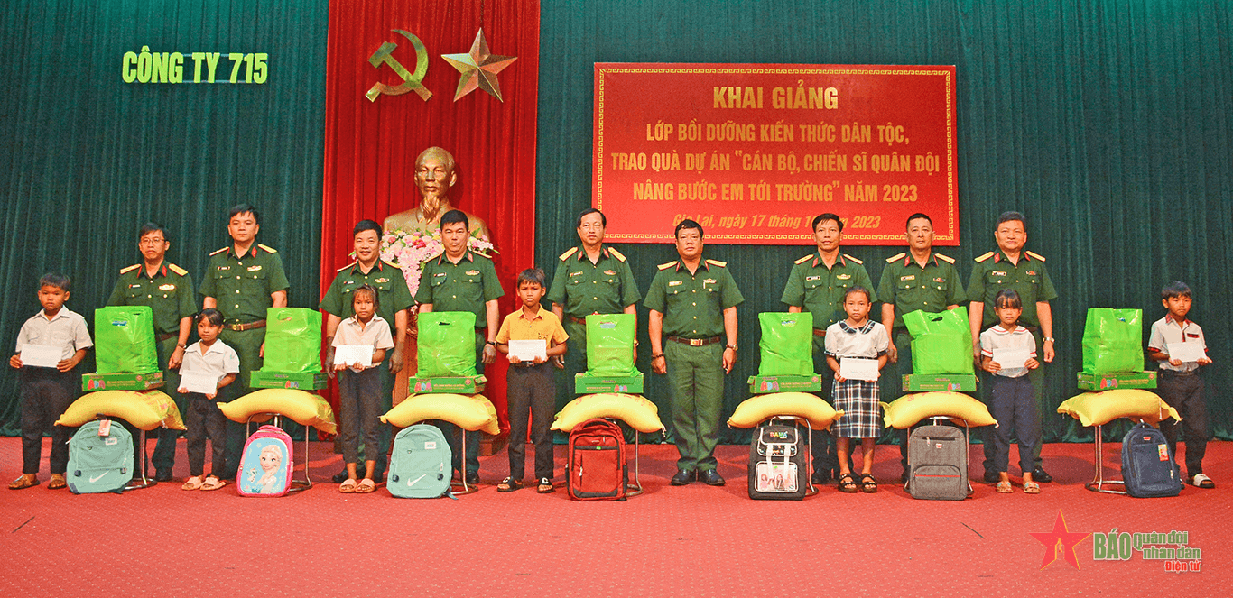 Đổi mới công tác bồi dưỡng kiến thức dân tộc phải gắn với hoạt động thực tiễn trên địa bàn