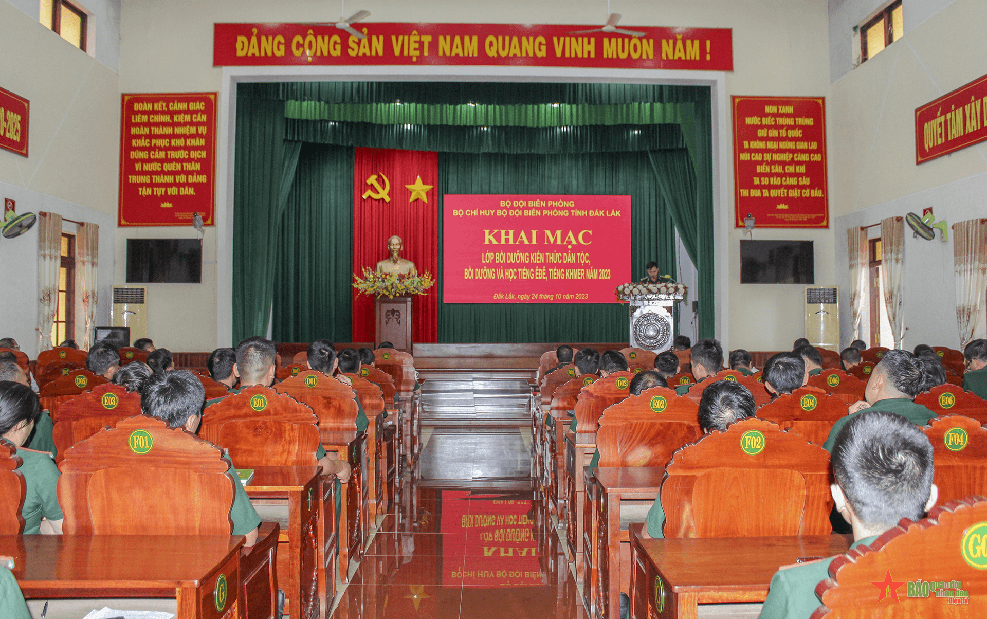 Bộ đội Biên phòng tỉnh Đắk Lắk khai mạc lớp bồi dưỡng tiếng Ê Đê, tiếng Khmer