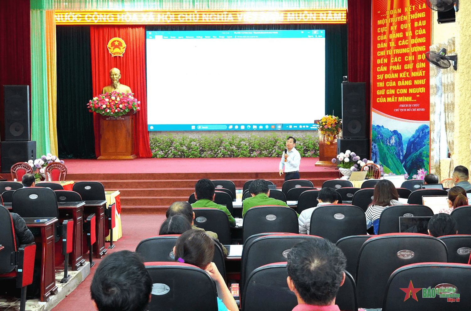 Huyện Mèo Vạc (Hà Giang): Tập huấn về thu thập thông tin lao động, việc làm, chương trình giảm nghèo bền vững