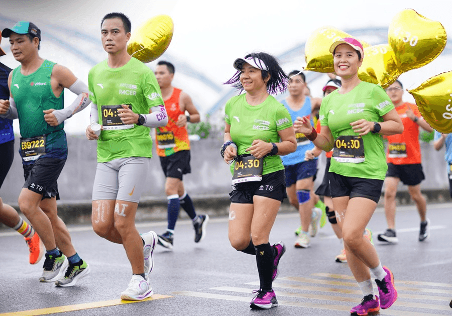 15.000 vận động viên tranh tài Long Biên Marathon 2023