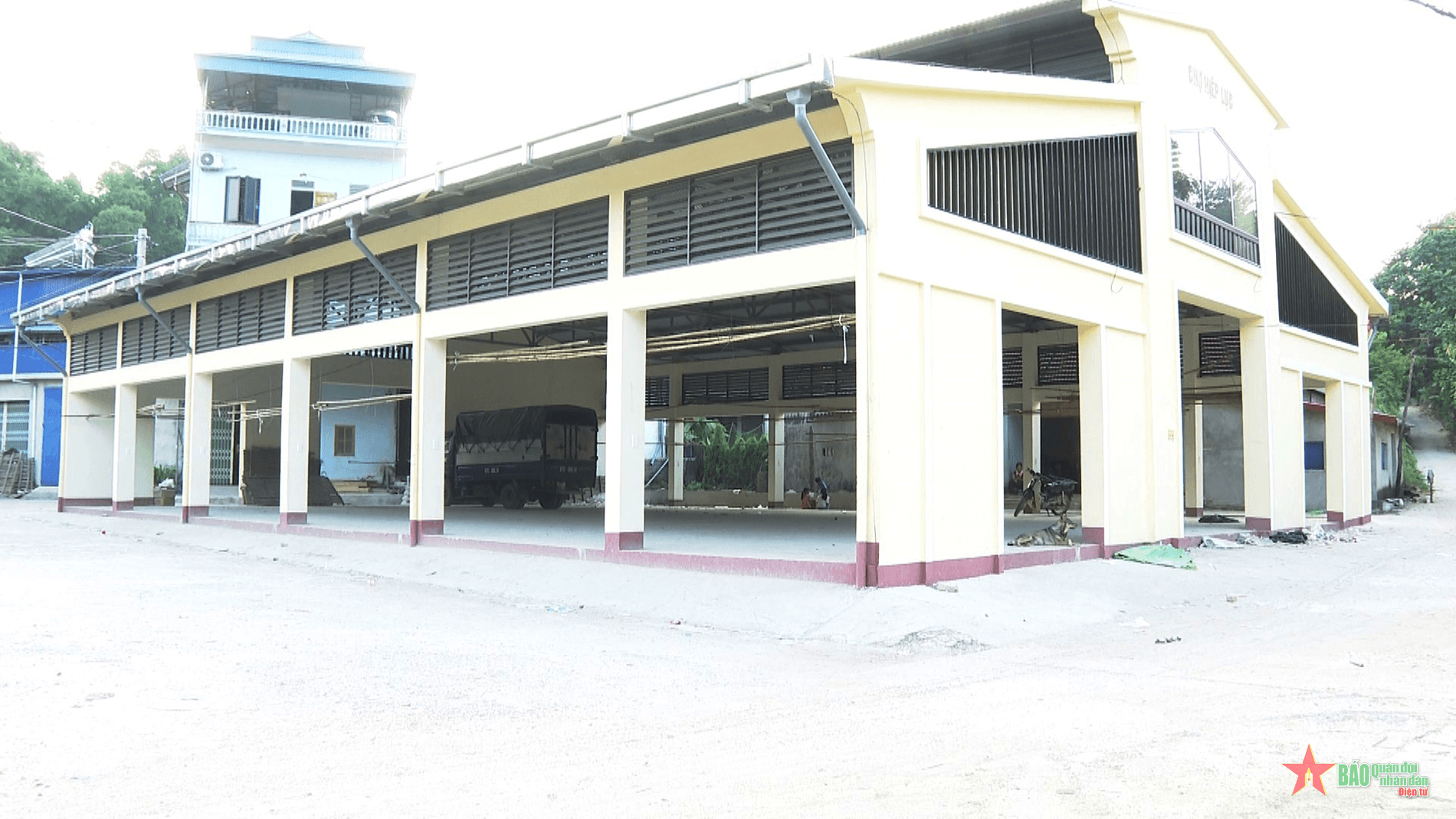 Đầu tư nâng cấp chợ vùng dân tộc thiểu số