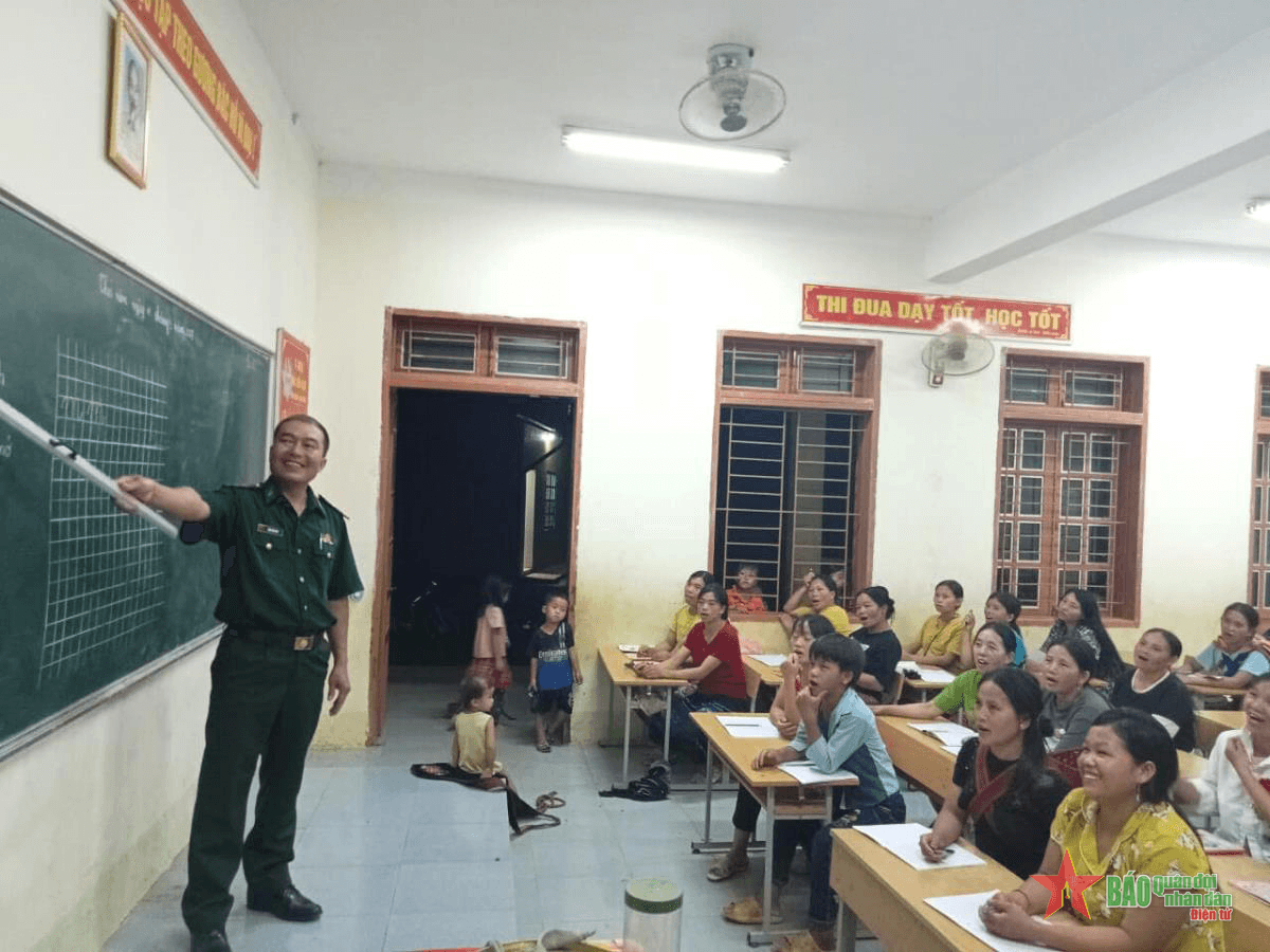 “Ánh sáng” từ lớp học biên cương ở bản Sa Lai