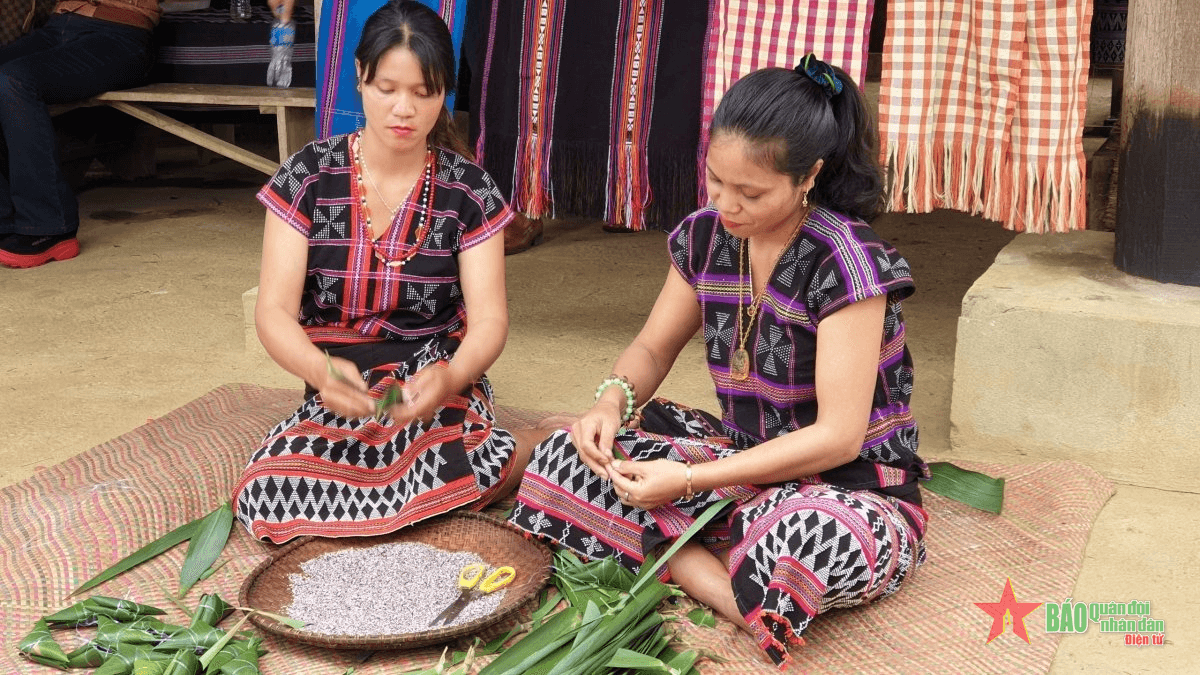 "Lá bùa hộ mệnh" của đồng bào dân tộc thiểu số