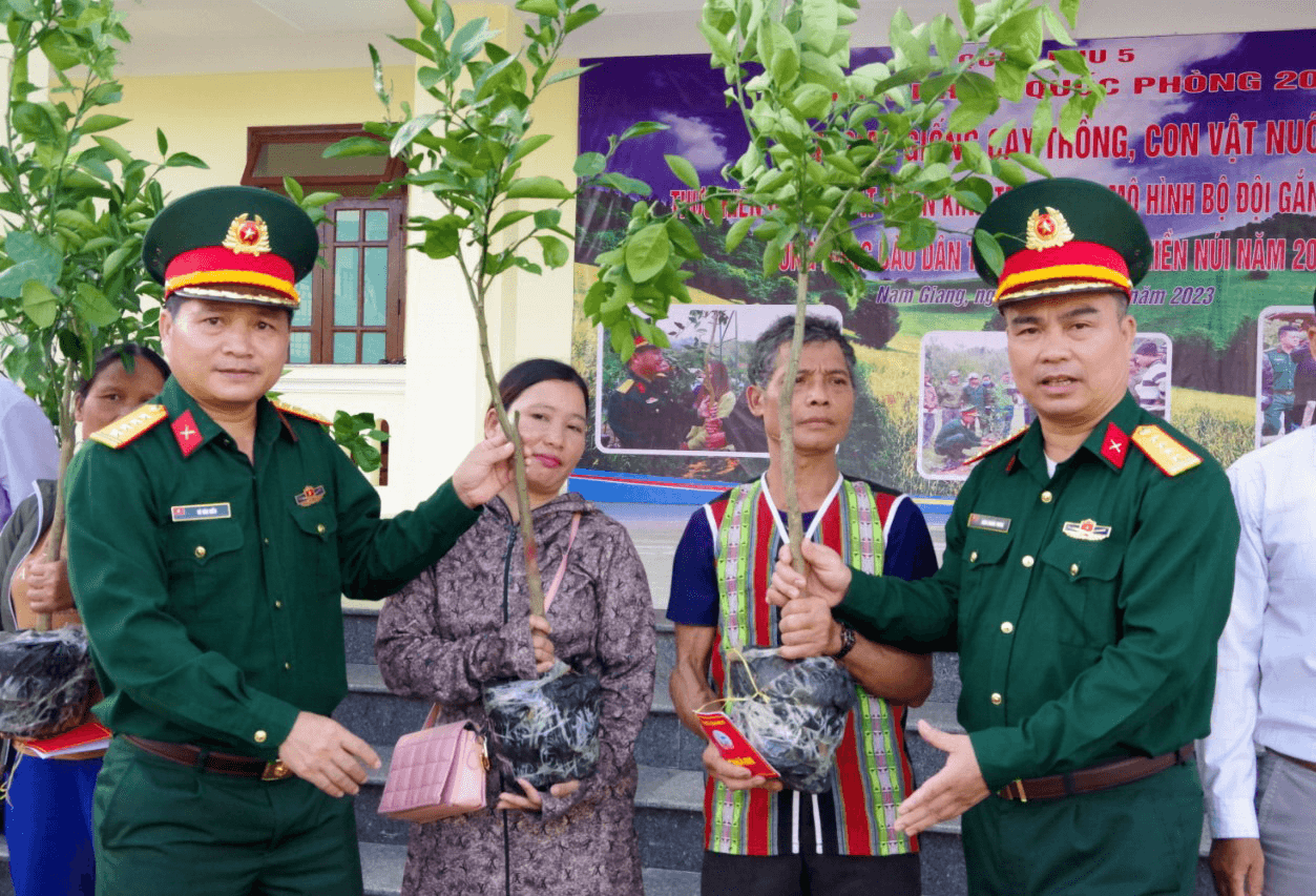 Đoàn Kinh tế-Quốc phòng 207 hỗ trợ đồng bào vùng biên tỉnh Quảng Nam theo Chương trình mục tiêu quốc gia phát triển kinh tế - xã hội vùng đồng bào dân tộc thiểu số và miền núi