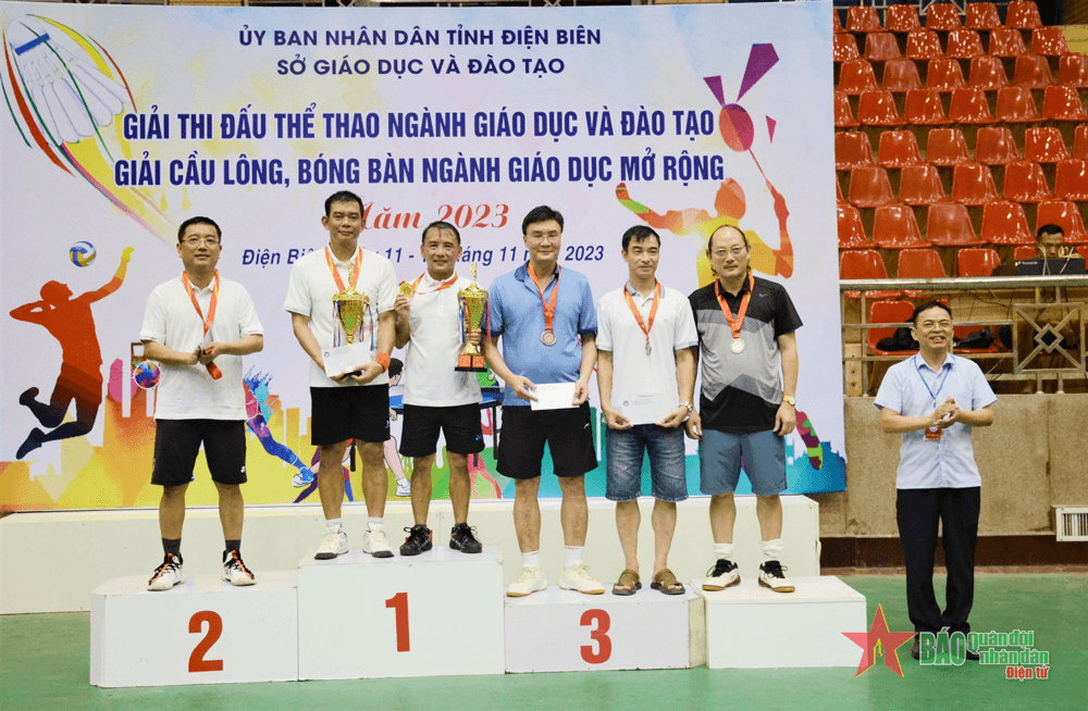 Điện Biên: Bế mạc giải thi đấu Cầu lông, Bóng bàn ngành Giáo dục mở rộng năm 2023