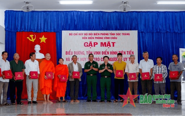 Biểu dương, tôn vinh điển hình tiên tiến, phát huy vai trò người có uy tín khu vực biên giới biển tỉnh Sóc Trăng
