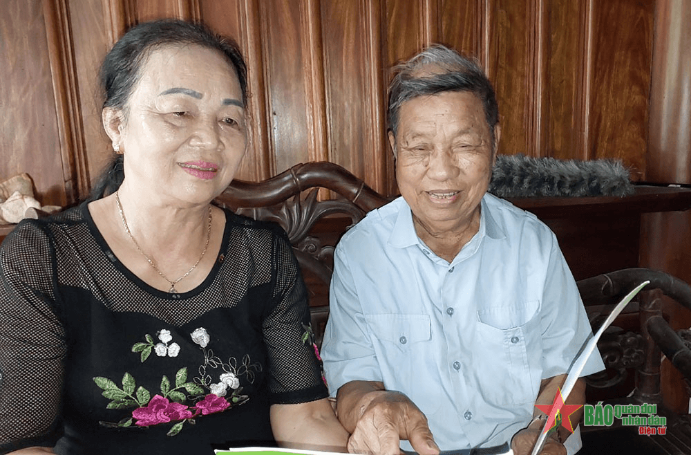 Mẫu mực giữa đời thường
