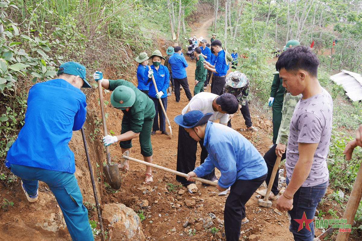 Mường Lát (Thanh Hóa) thực hiện Chương trình mục tiêu quốc gia: Mở đường, mở hướng thoát nghèo