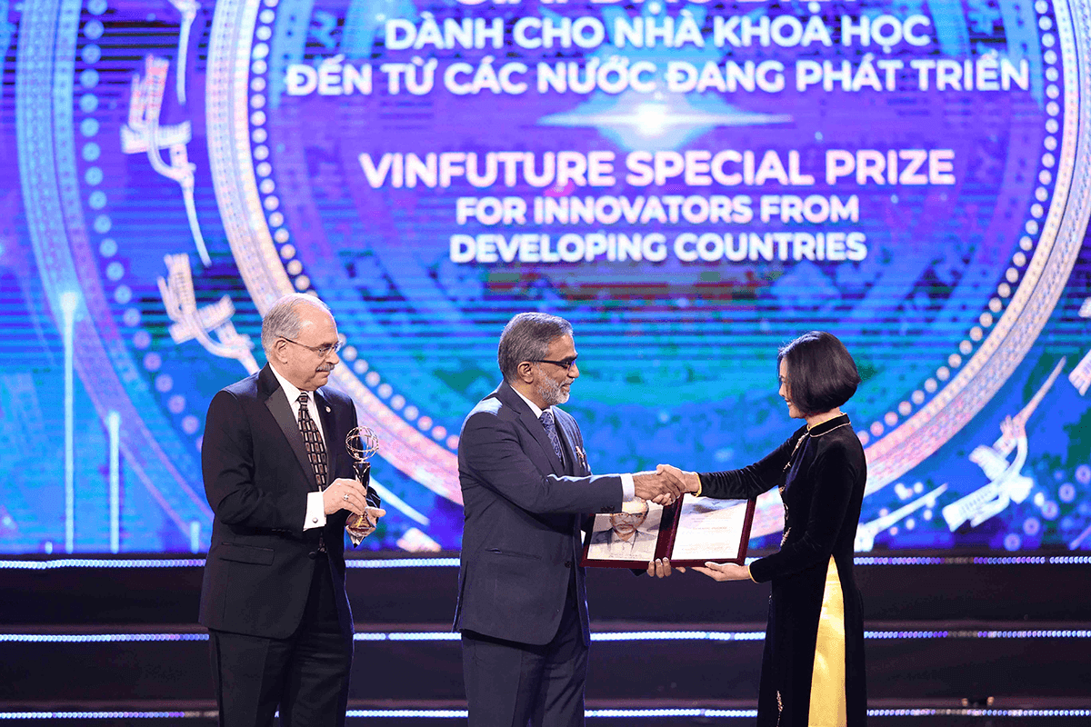 Chủ nhân giải đặc biệt VinFuture 2022: Sáng kiến không có tác động thì không có giá trị thực tế