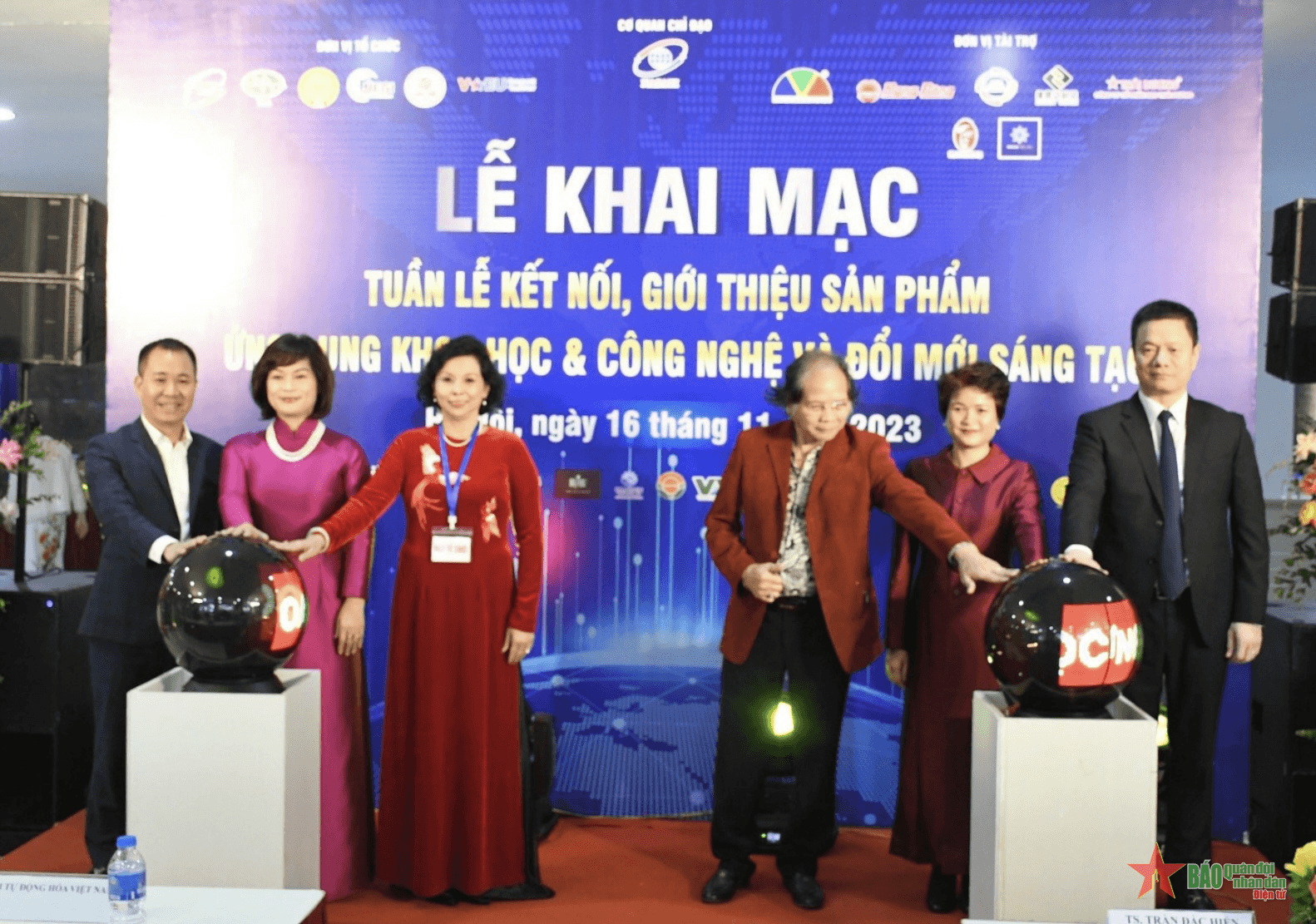 Khai mạc Tuần lễ kết nối, giới thiệu sản phẩm ứng dụng khoa học công nghệ và đổi mới sáng tạo