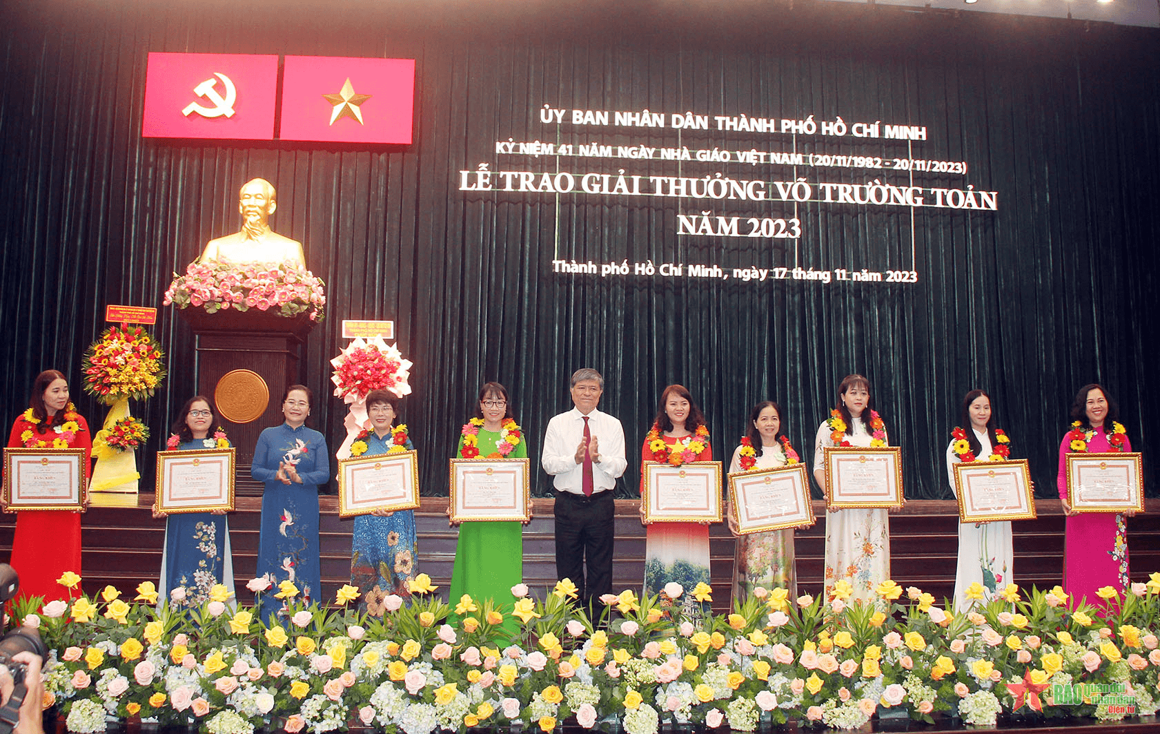 TP Hồ Chí Minh trao Giải thưởng Võ Trường Toản tặng 50 nhà giáo