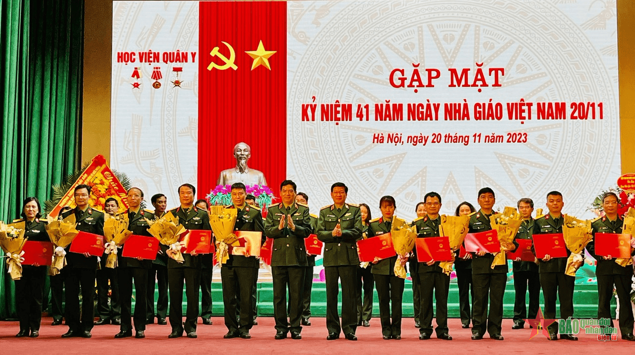 Học viện Quân y tổ chức gặp mặt kỷ niệm Ngày Nhà giáo Việt Nam 20-11