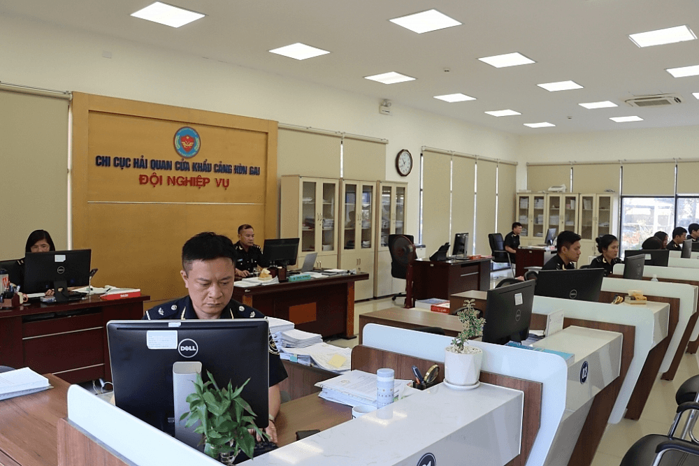 Nỗ lực hoàn thiện chính sách pháp luật ngành hải quan