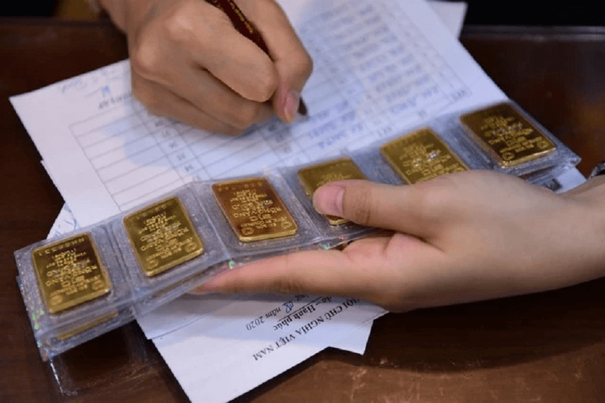 Giá vàng hôm nay (26-11): Tăng mạnh, chinh phục lại mốc 72 triệu đồng/lượng