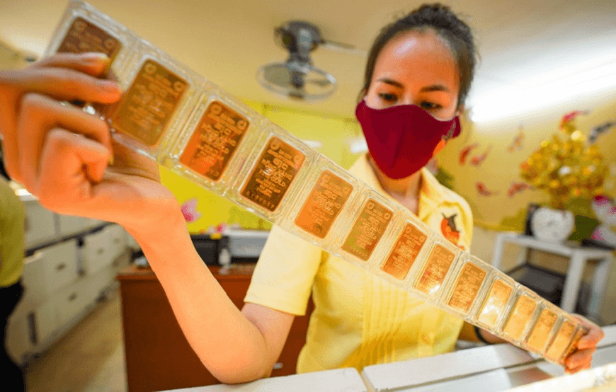 Đầu tư vào vàng: Có nên bỏ tất trứng vào một giỏ?