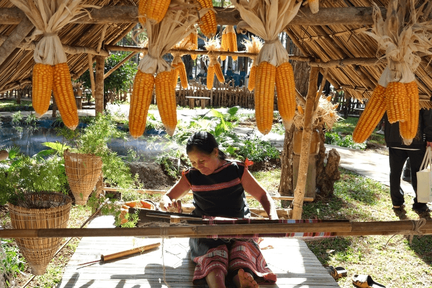 Khai mạc không gian trưng bày “Thiên đường Tây Nguyên - Gia Lai”