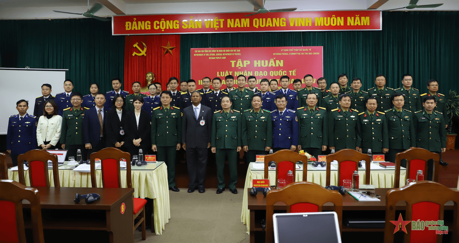 Tập huấn Luật Nhân đạo Quốc tế cho sĩ quan Quân đội nhân dân Việt Nam