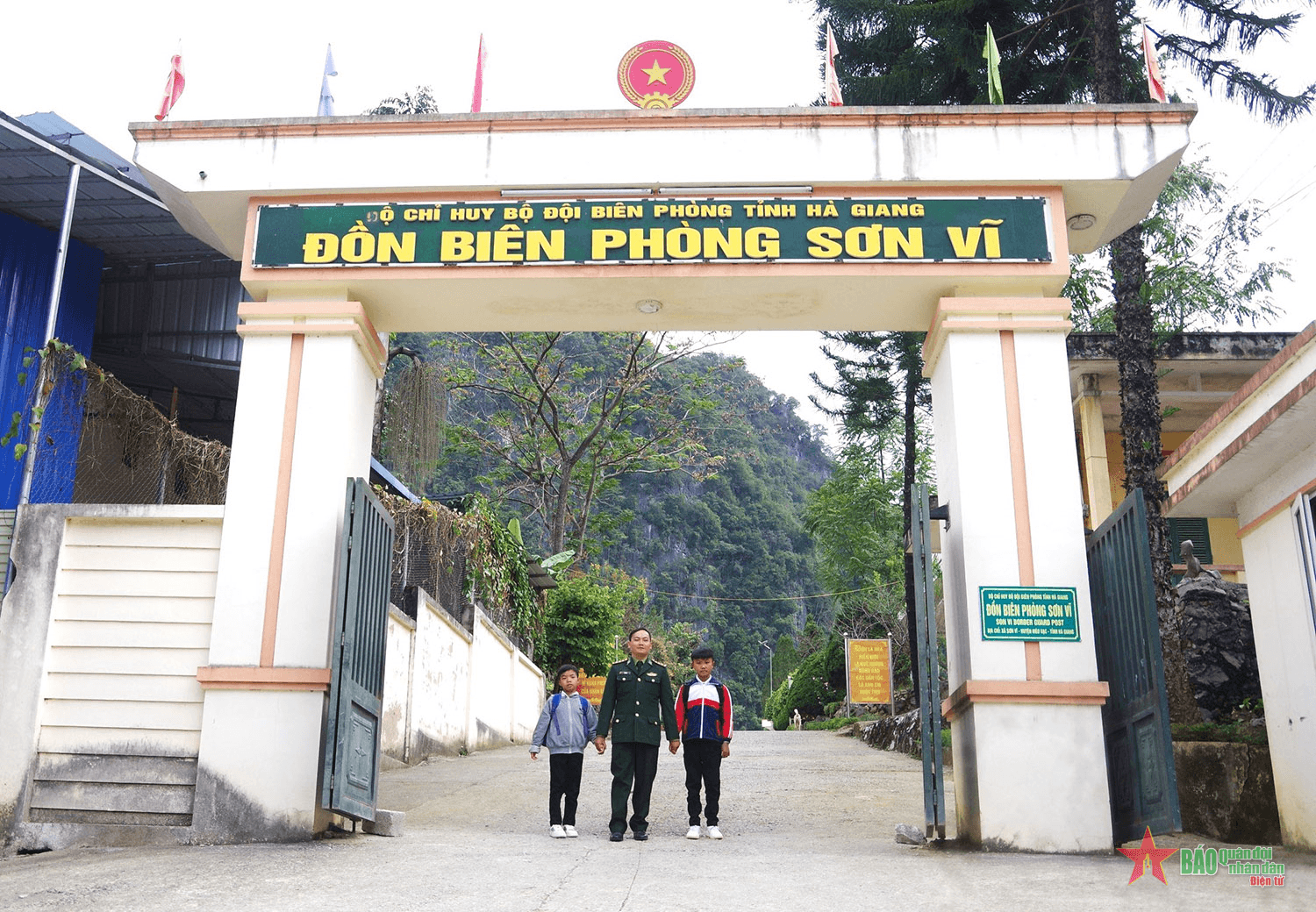 Bố nuôi Biên phòng – Điểm tựa của những đứa trẻ mồ côi miền biên cương Hà Giang