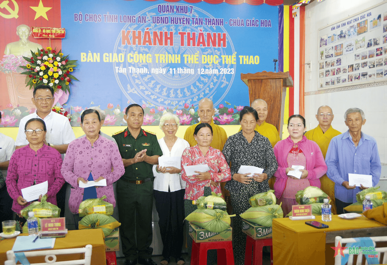 Bộ CHQS tỉnh Long An khánh thành công trình thể thao tặng cơ sở tôn giáo