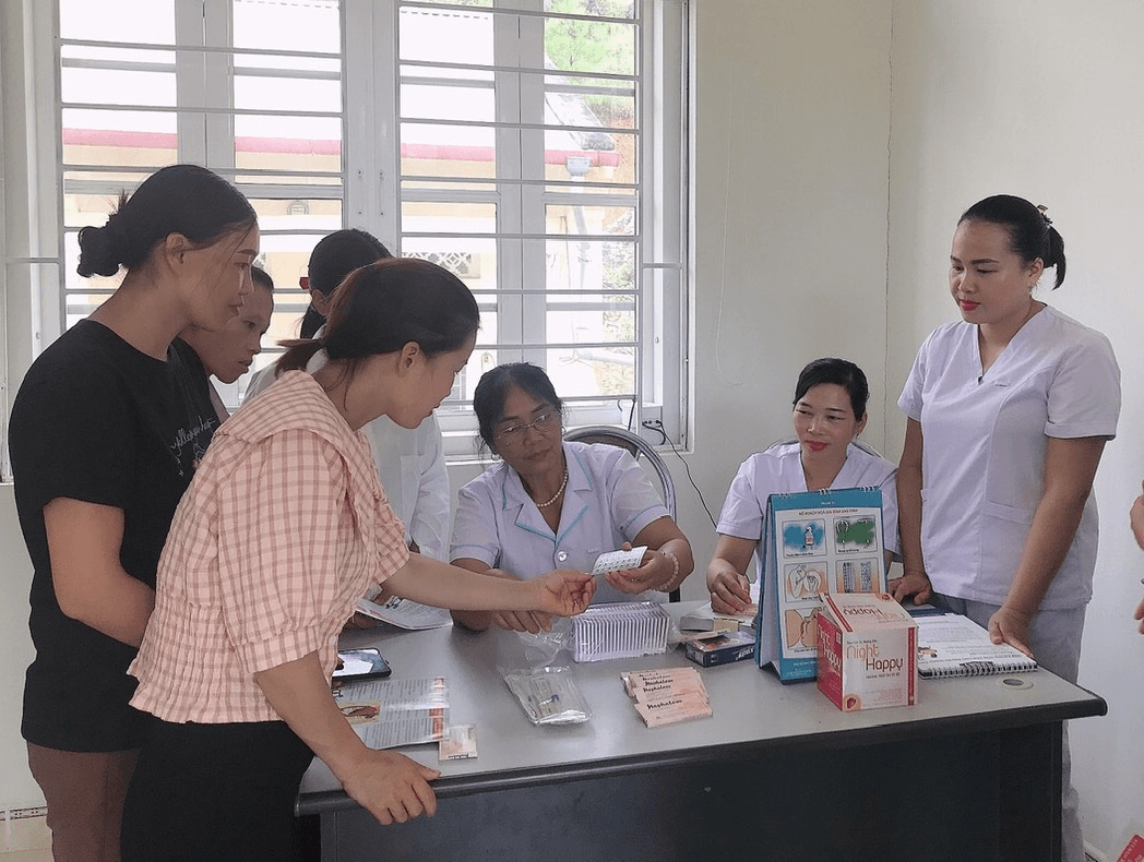 Hỏi-đáp pháp luật: Chi hỗ trợ cung cấp dịch vụ tầm soát, chẩn đoán và điều trị trước sinh và sơ sinh; dịch vụ tư vấn, khám sức khỏe trước khi kết hôn