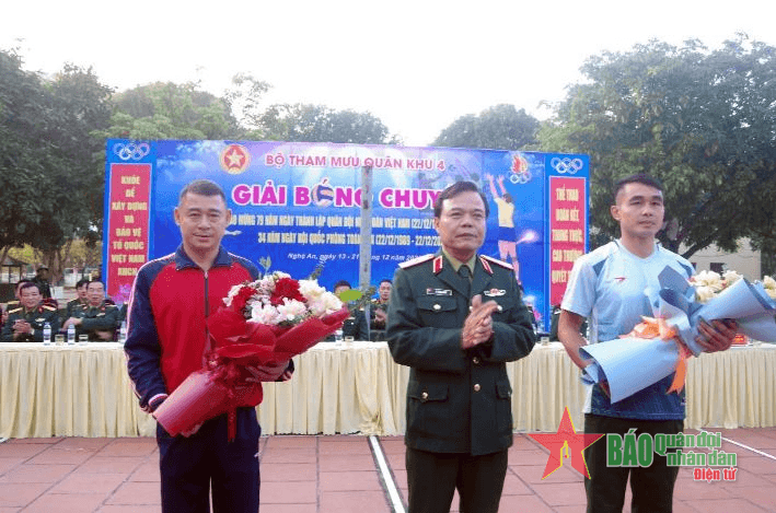 Bộ Tham mưu Quân khu 4: Khai mạc giải bóng chuyền chào mừng Ngày thành lập Quân đội nhân dân Việt Nam