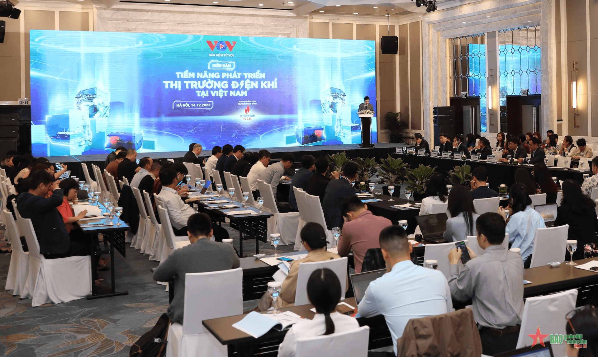 Thu hút vốn đầu tư phát triển điện khí