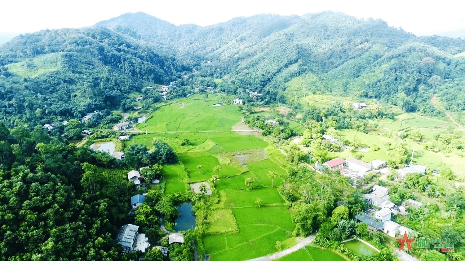 Hà Giang thực hiện Chương trình Mục tiêu quốc gia phát triển KT-XH vùng đồng bào dân tộc thiểu số và miền núi: Đẩy mạnh triển khai giải quyết tình trạng thiếu đất ở, nhà ở cho hộ nghèo, hộ cận nghèo