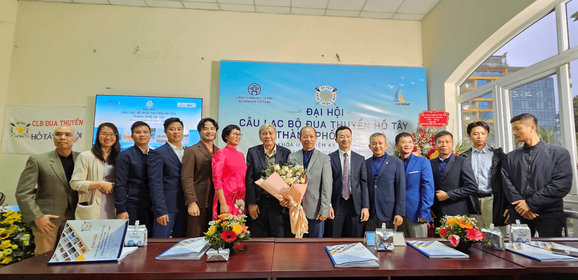 Phấn đấu tổ chức các giải đua thuyền quốc tế trên Hồ Tây
