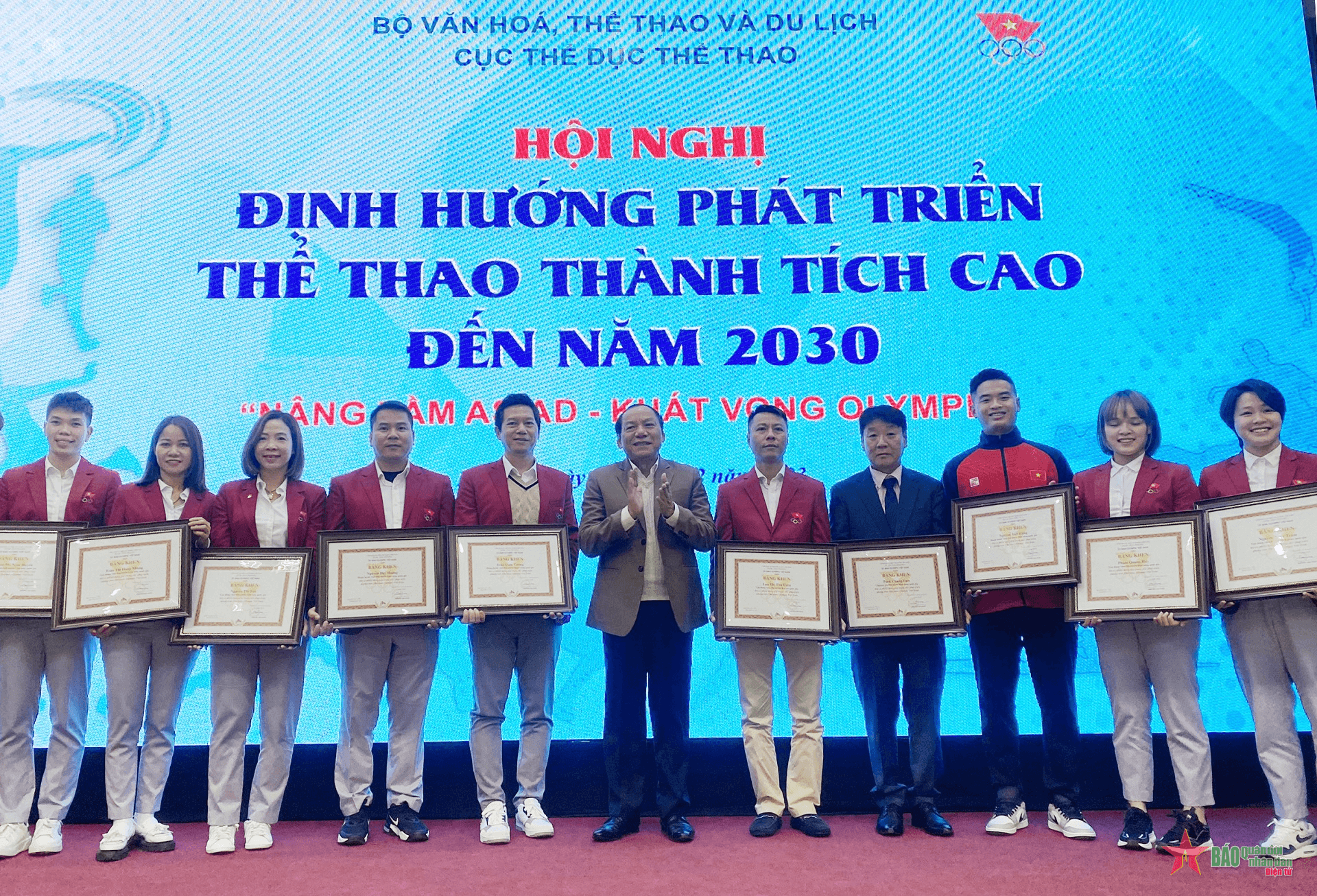 Luận án tiến sĩ về thể thao nhiều nhưng áp dụng rất ít