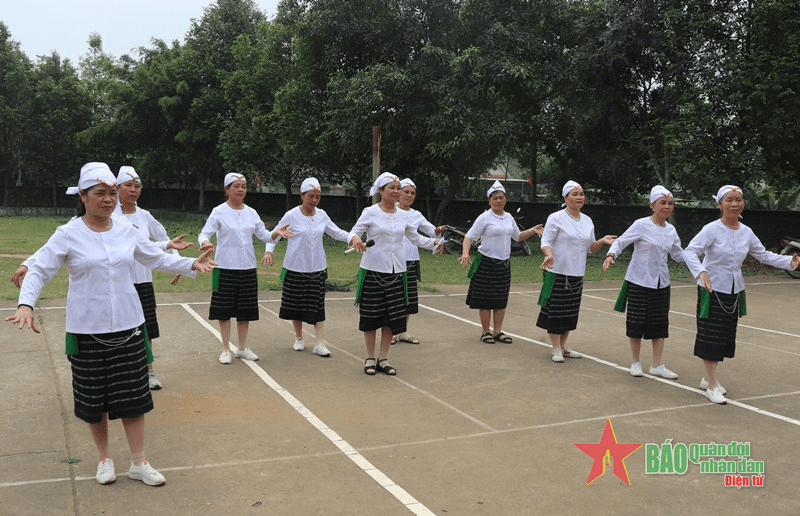 Dân ca, dân vũ của các cộng đồng dân tộc thiểu số ở Nghệ An: Rồi đây truyền nghệ cho ai?