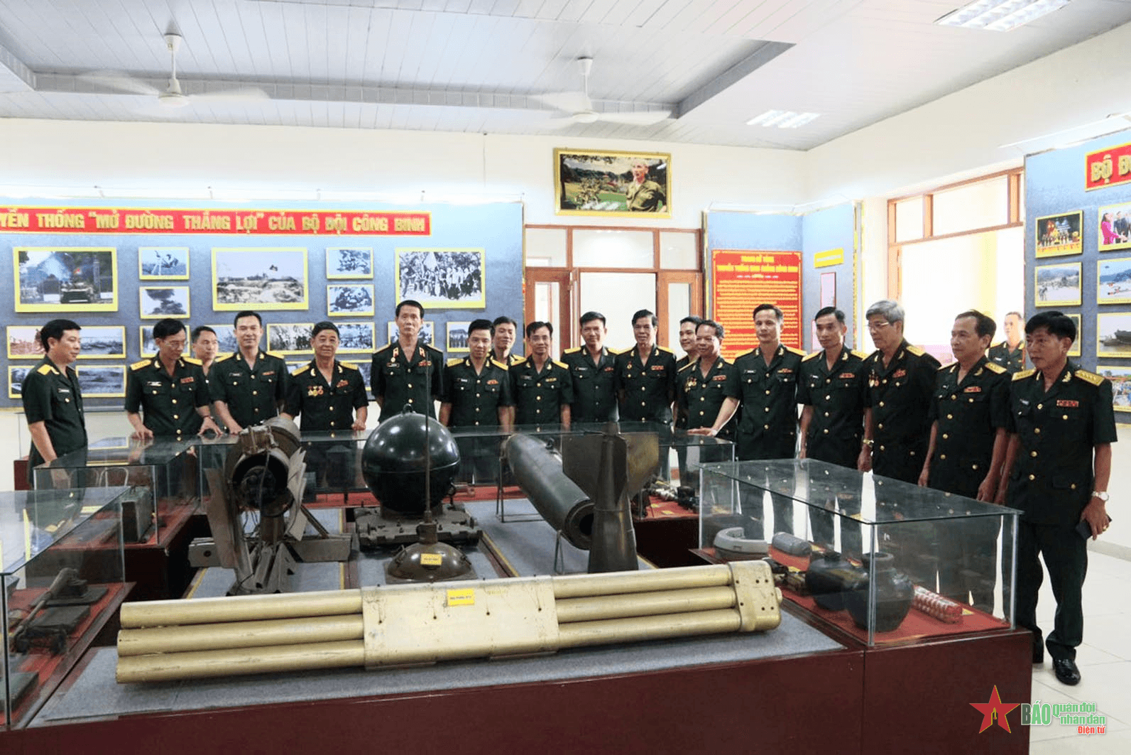 Trường Sĩ quan Công binh gặp mặt kỷ niệm 68 năm Ngày truyền thống