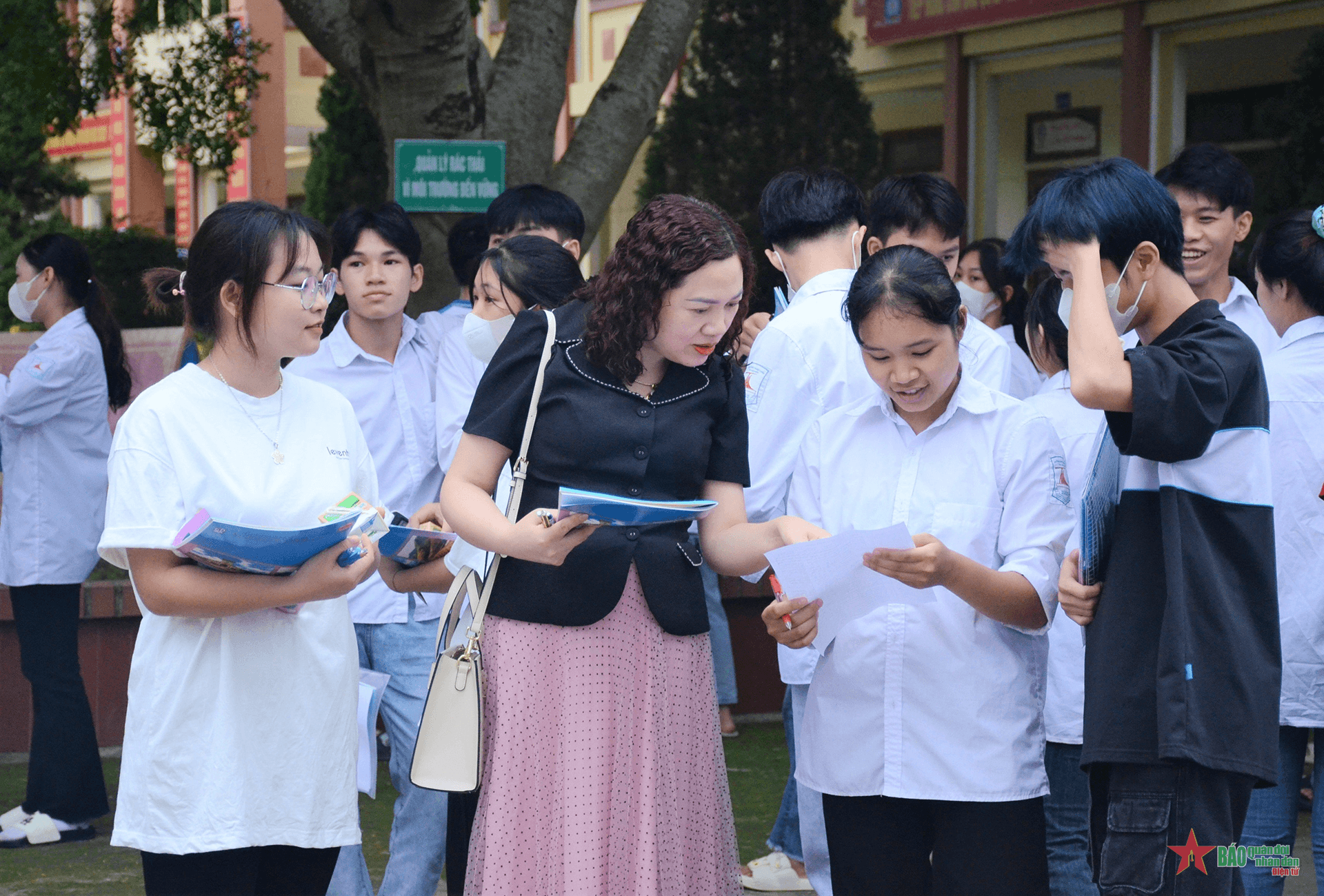 Bộ Giáo dục và Đào tạo công bố đề minh họa của Kỳ thi tốt nghiệp THPT từ năm 2025