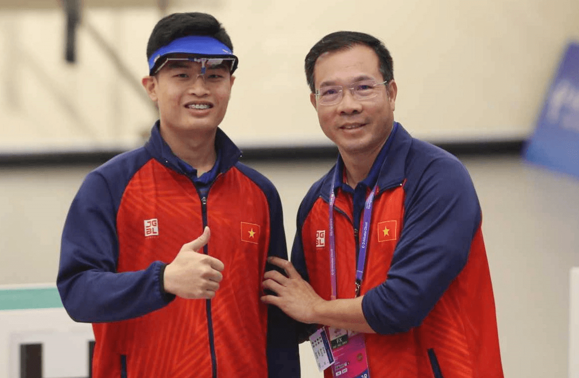Đại tá Hoàng Xuân Vinh rút khỏi Đội tuyển bắn súng Việt Nam