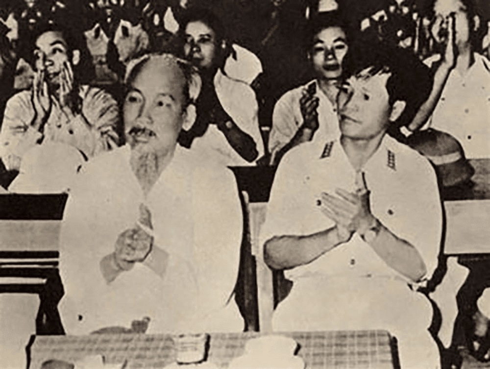 Chống quan liêu bàn giấy, xây dựng tác phong thâm nhập thực tế