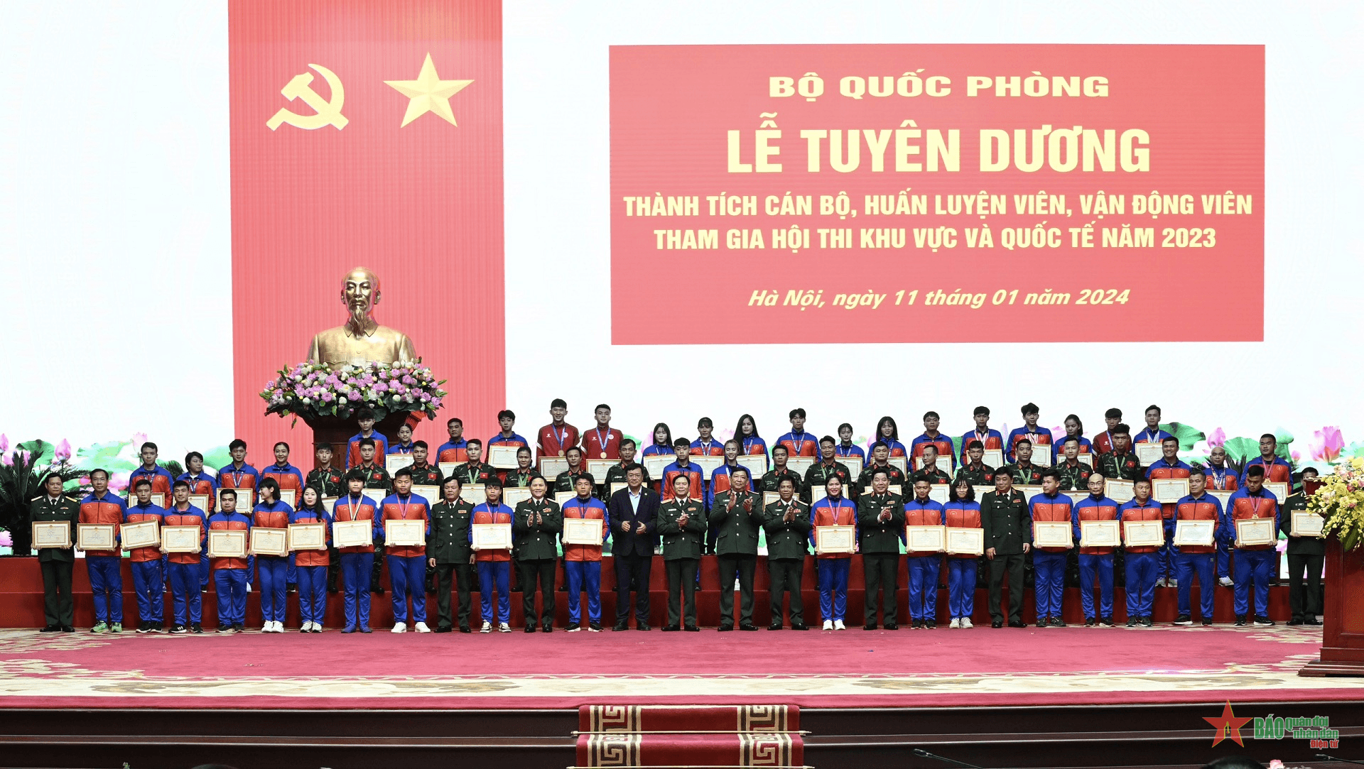 Bộ Quốc phòng tuyên dương thành tích cán bộ, huấn luyện viên, vận động viên tham gia hội thi khu vực và quốc tế năm 2023