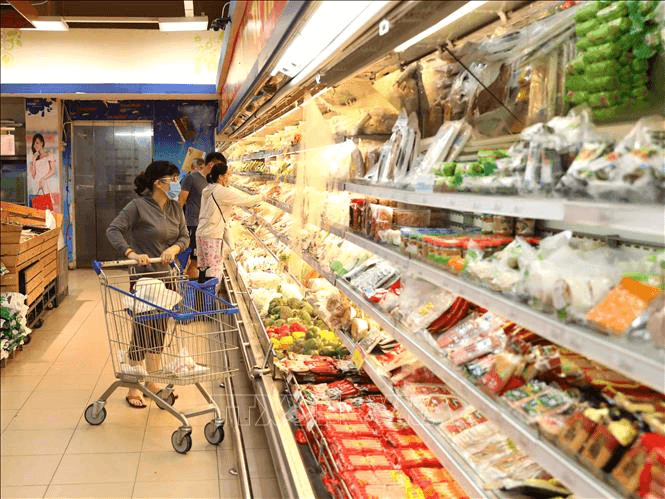 Siêu thị tăng giờ mở cửa, có nơi mở cả mồng 1 Tết