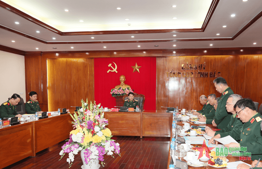 Đại tướng Lương Cường làm việc với Thường vụ Đảng ủy Tổng cục II